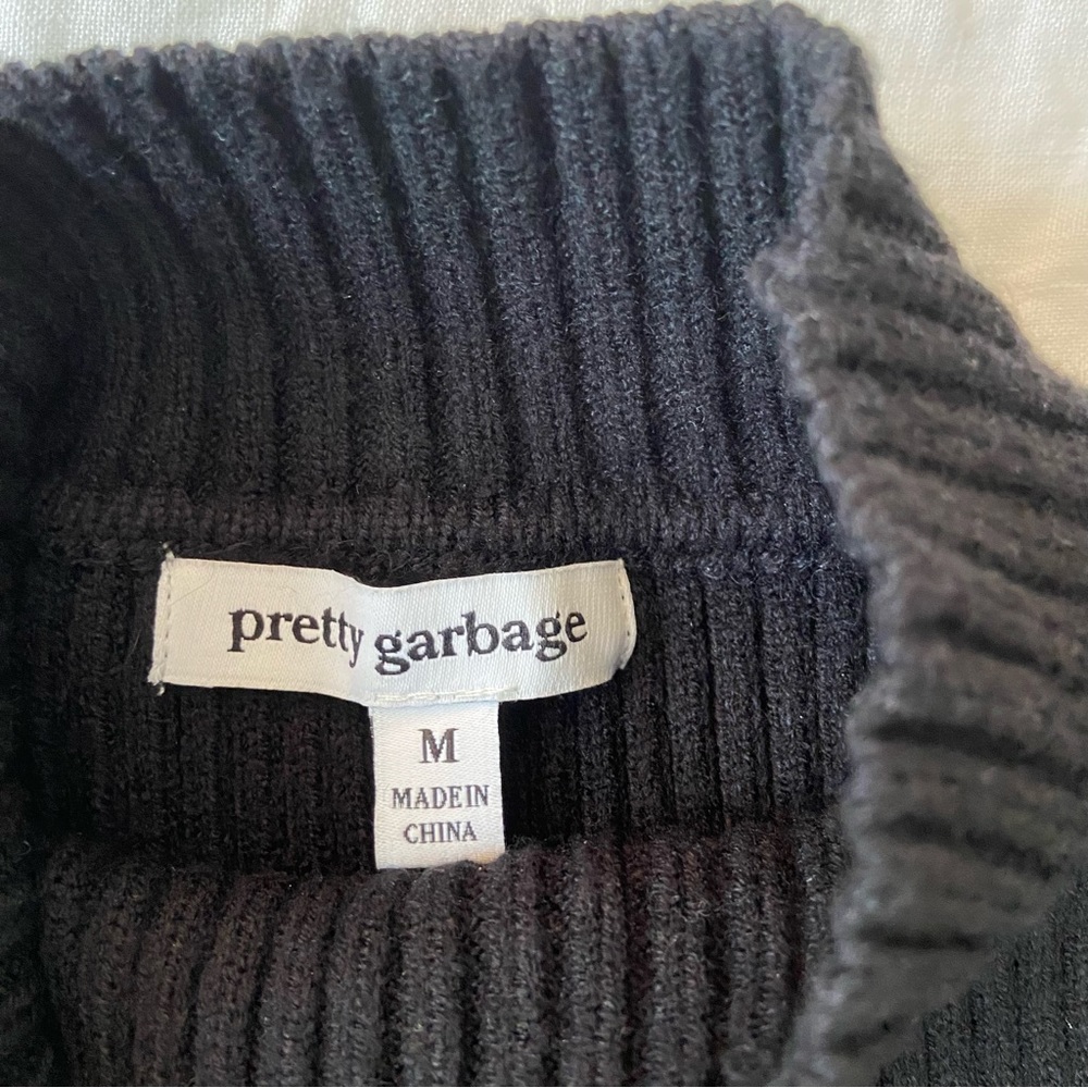 Pretty Garbage Keyhole Cropped Top (Black) - Size… - image 2